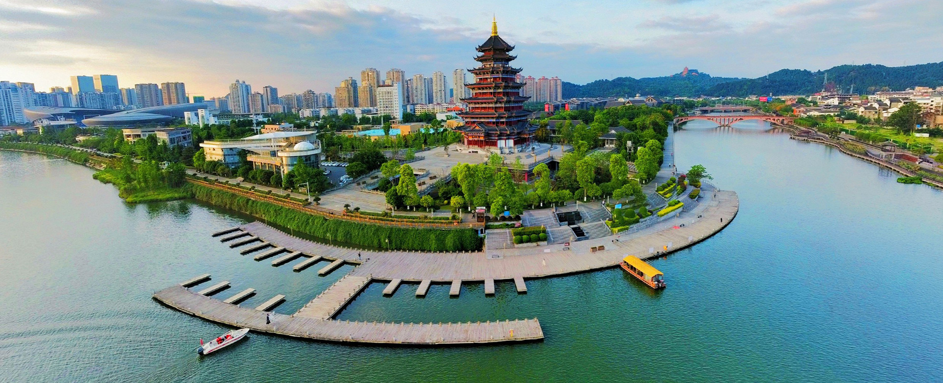 興企愛(ài)崗、志美行厲、建功立業(yè)